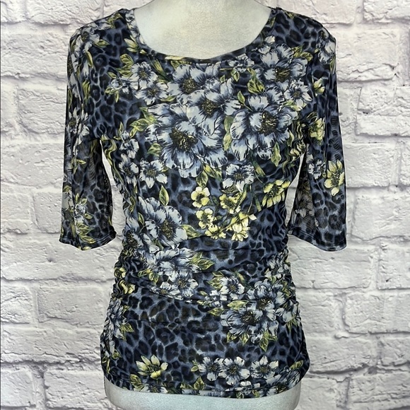 White House Black Market mesh floral blouse - Picture 1 of 7
